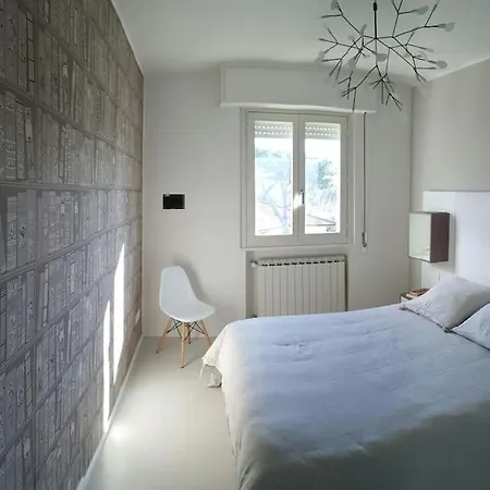 Attico Sui Pini Apartment